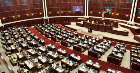 İclaslara gəlməyən deputatlarla bağlı AÇIQLAMA