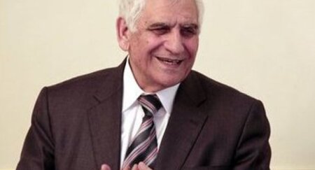 Nəriman Həsənzadə süni tənəffüs aparatına qoşulub