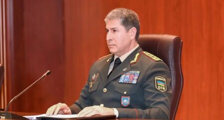 Vilayət Eyvazov polisləri TƏBRİK ETDİ