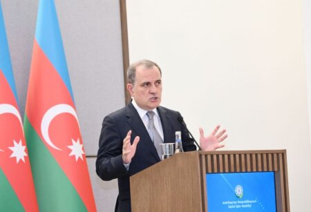 Ceyhun Bayramov Rusiyaya rəsmi səfərə yola düşüb