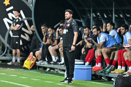 Premyer Liqada ilk baş məşqçi istefası - Xəbəri bu klubdan alacağıq