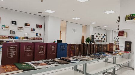Mərkəzi Elmi Kitabxanada Milli Musiqi Gününə həsr olunmuş sərgi açılıb