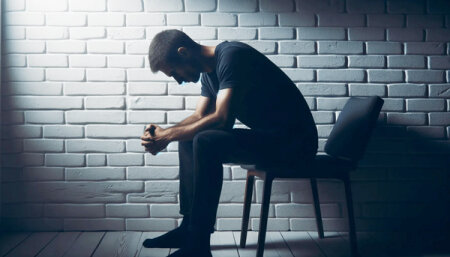 Böyük depressiya nədir? – Psixoloq AÇIQLADI
