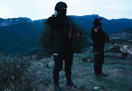 Şəhidlərin qanının yerdə qalmayacağına söz verən qəhrəman polislər - DÖYÜŞ KADRLARI