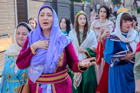 Bakıda kəlağayı ilə yürüş keçirildi – Foto